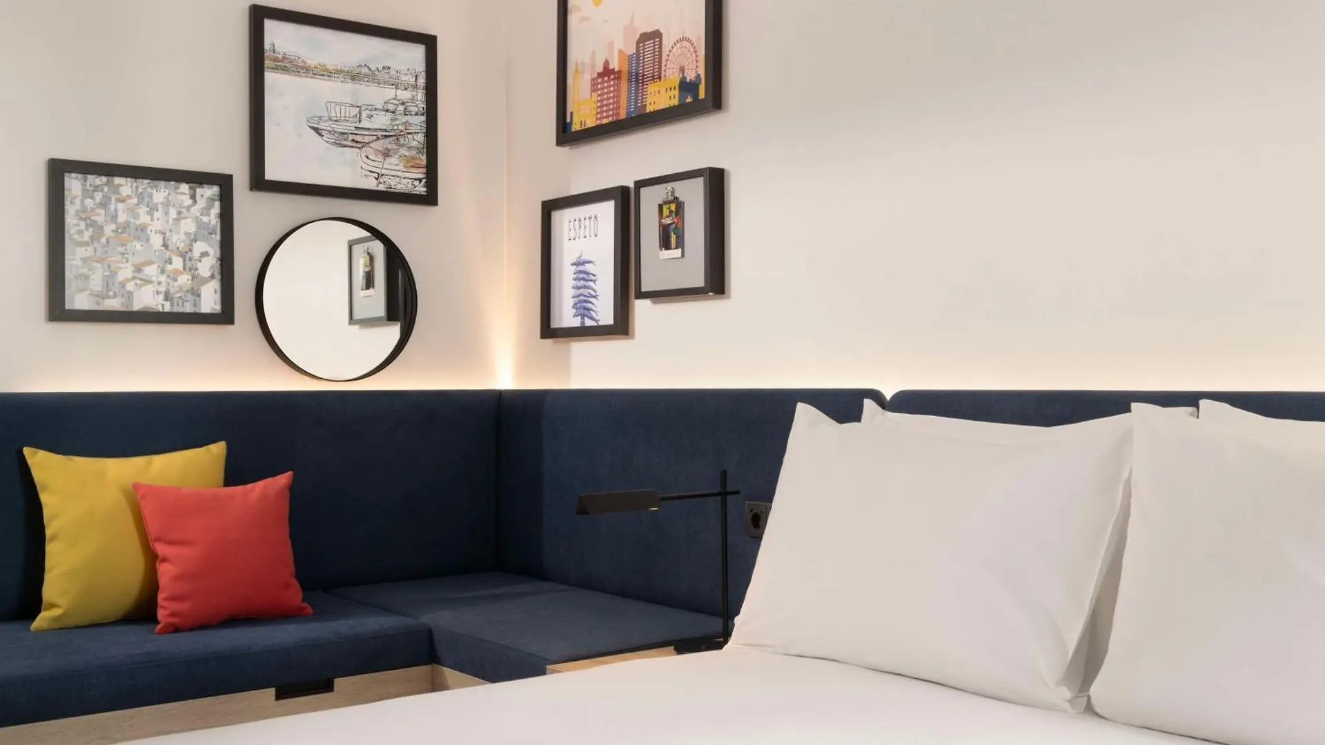 Hampton By Hilton Malaga Martiricos Hotel