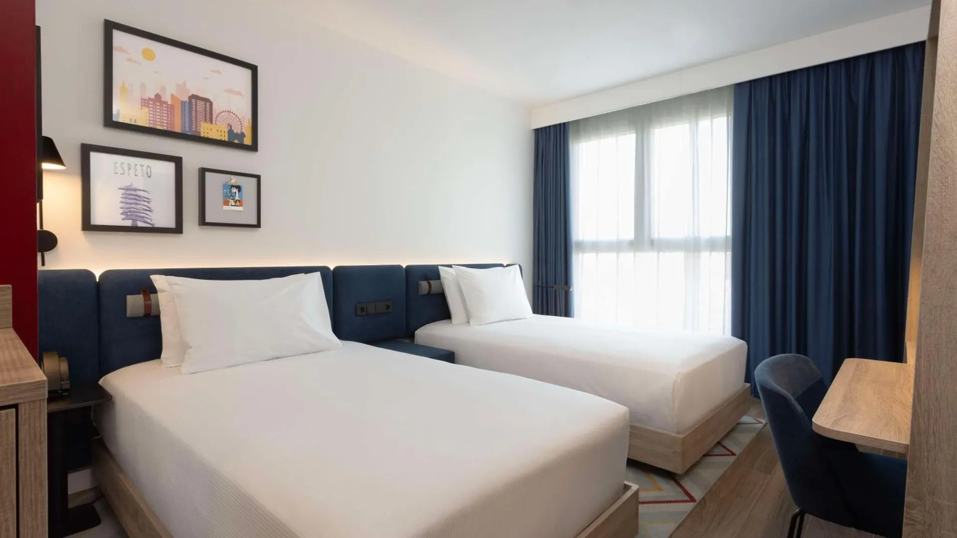 Hampton By Hilton Malaga Martiricos Hotel