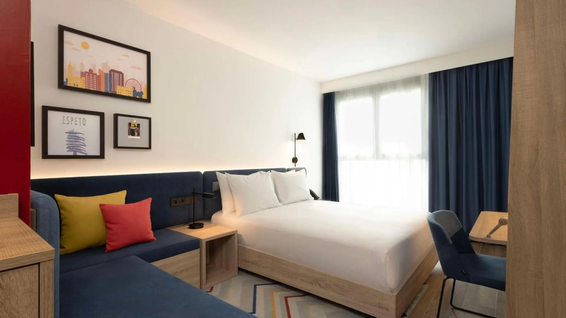 Hampton By Hilton Malaga Martiricos Hotel