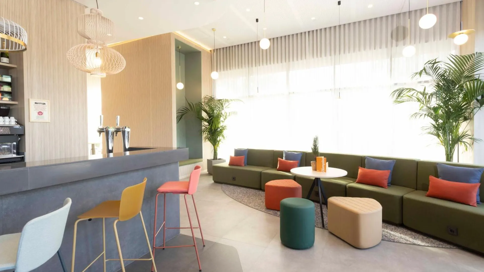 Hampton By Hilton Malaga Martiricos Hotel